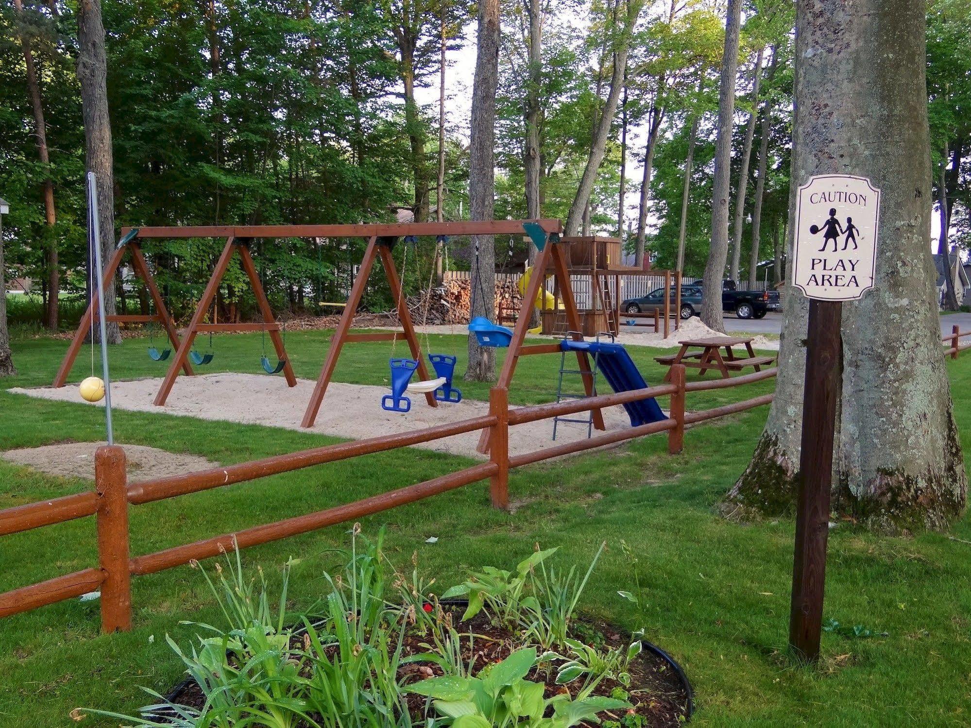 Sunset Resort Prudenville Exterior foto